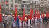 龍港鎮(zhèn)“共推鎮(zhèn)改市，千人徒步行”全民健身活動