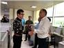 陳為來慰問龍港新聞工作者