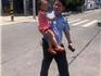 幼童街頭走失 民警幾經(jīng)周折找到家人丨教育整頓?我為群眾辦實事